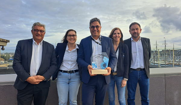 L'équipe GAM lors du Forum Economique Breton 2024 pour la réception du prix Attractivité